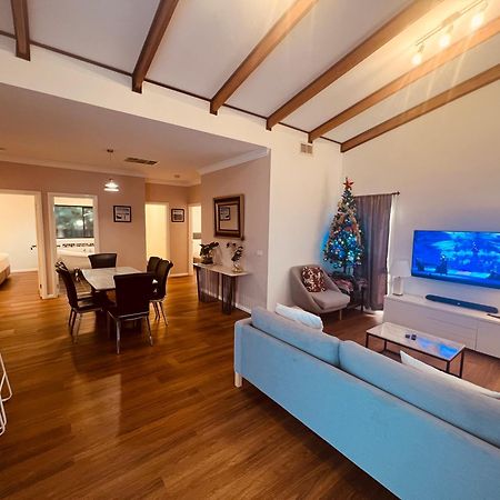 Cosy 4Br Home 15 Minutes Away From Melbourne Airport St Albans Екстер'єр фото