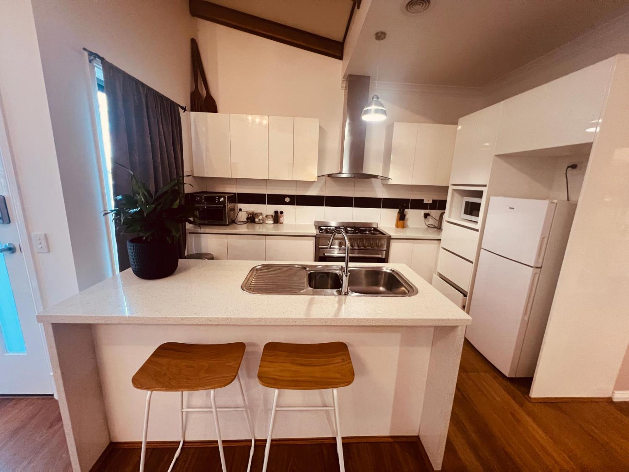 Cosy 4Br Home 15 Minutes Away From Melbourne Airport St Albans Екстер'єр фото